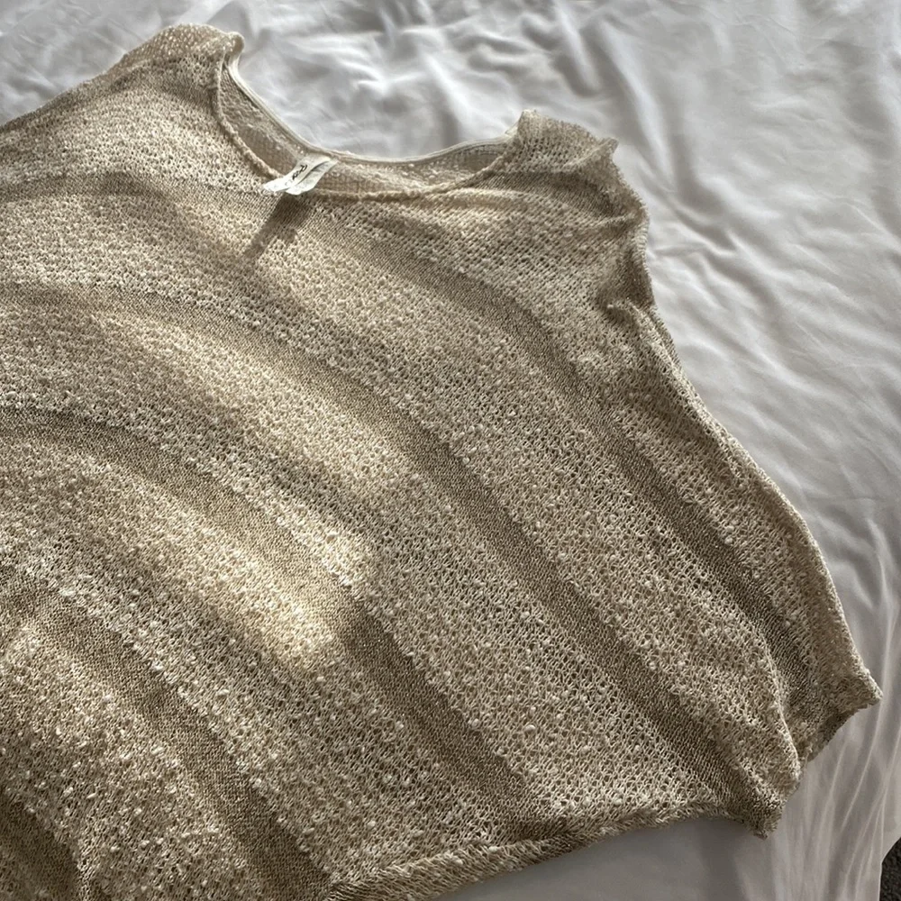 Sweater - Picture 4 of 6